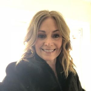 Meet your Posher, Deborah